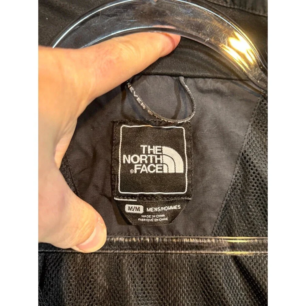 The North Face Windbreaker Jacket Men's Medium Black Mesh‎ Lined Hooded Full Zip